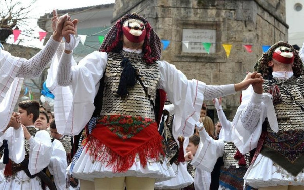 Sold out... έφεραν οι Απόκριες σε Νάουσα και Κοζάνη