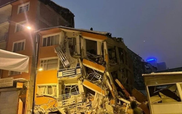 Έκκληση των «Γιατρών του Κόσμου» για ενίσχυση με στόχο την ανακούφιση των σεισμοπαθών σε Τουρκία και Συρία