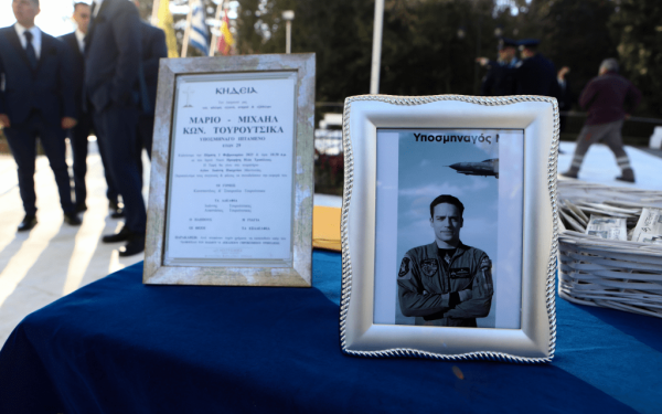 Τρίπολη: Προτομή για τον αδικοχαμένο πιλότο, Μάριο Τουρούτσικα