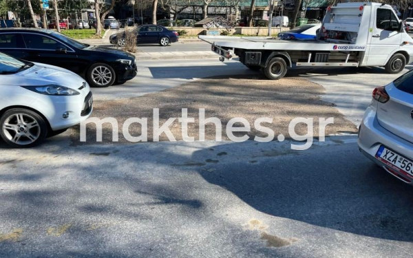 Έκλεισε η τρύπα στην Εγνατία: Αποκαταστάθηκε η κυκλοφορία και η βλάβη σε αγωγό της ΕΥΑΘ