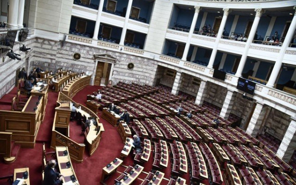 Κακοκαιρία «Μπάρμπαρα»: Κανονικά η λειτουργία της Βουλής αύριο