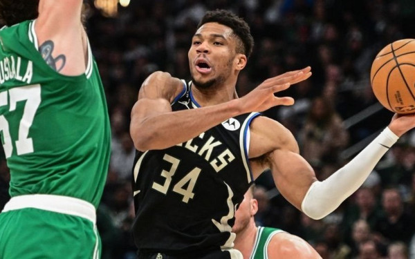 ΝΒΑ: Οι Μπακς κέρδισαν το ντέρμπι με τους Σέλτικς και βρίσκονται... μισή νίκη μακριά από την κορυφή (βίντεο)