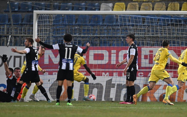 Φωνάζει ο ΠΑΟΚ για το δεύτερο γκολ του Αστέρα: «Ξεκάθαρη αλλοίωση του πρωταθλήματος - Στημένοι οι διαιτητές στο VAR»