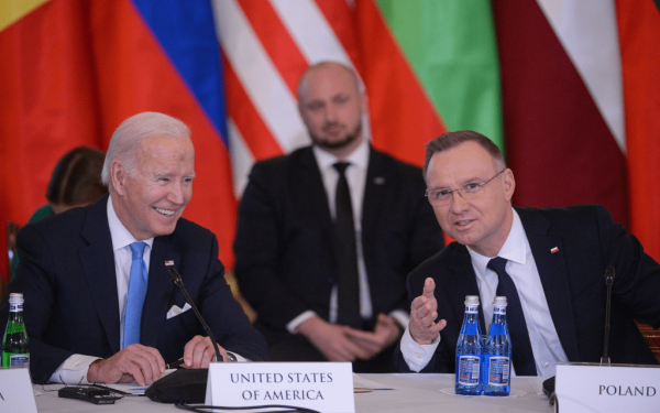 Τ. Μπάιντεν: Θα υπερασπιστούμε κάθε σπιθαμή εδάφους του ΝΑΤΟ (βίντεο)