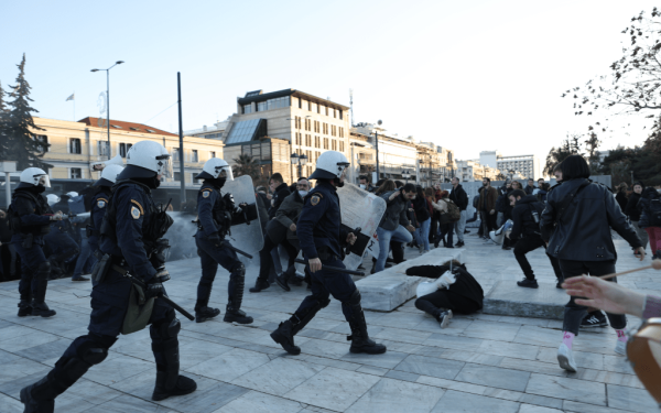ΣΥΡΙΖΑ: Η ειρηνική συγκέντρωση εκπαιδευτικών και σπουδαστών χτυπήθηκε ανηλεώς (φωτ.)