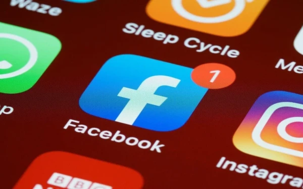 Facebook: Προβλήματα στο Messenger - Γιατί δεν κλείνουν οι συνομιλίες