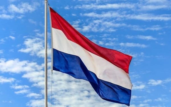 Ολλανδία: Παραιτήθηκε ο υπουργός Εξωτερικών Ολλανδία: Παραιτήθηκε ο υπουργός Εξωτερικών