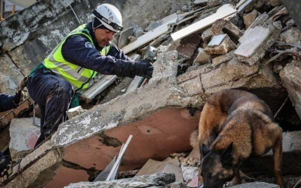 Οκτώ Γάλλοι μεταξύ των θυμάτων του σεισμού που έπληξε Τουρκία και Συρία