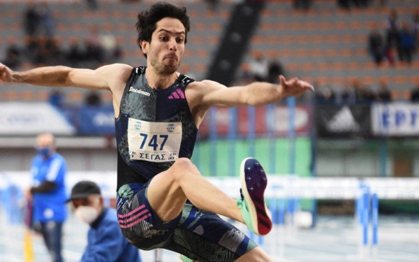 Στίβος: Ο Μίλτος Τεντόγλου κυριάρχησε στο πανελλήνιο πρωτάθλημα και αποθεώθηκε στο ΣΕΦ (βίντεο)