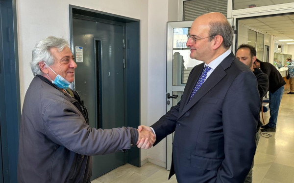 Κ. Χατζηδάκης: Εγκαινιάζουμε τις υπηρεσίες υποδοχής και ροής στον ΕΦΚΑ