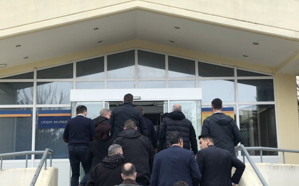 Τραγωδία στα Τέμπη: Στο Γενικό Νοσοκομείο Λάρισας ο πρωθυπουργός (φωτ.)