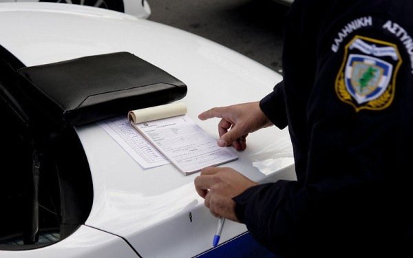 Θεσσαλονίκη: Δημόσιος κίνδυνος οδηγοί… χωρίς δίπλωμα ή μεθυσμένοι - Οκτώ συλλήψεις σε ένα 24ωρο