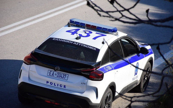 Συνελήφθη ο ιδιοκτήτης της ψησταριάς στη Χαλκίδα όπου δούλευε «μαύρα» ο διανομέας που πέθανε εν μέσω καύσωνα