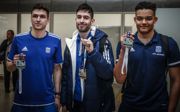 Στίβος: Με τρία μετάλλια επέστρεψε από την Κωνσταντινούπολη η Εθνική ομάδα (βίντεο)