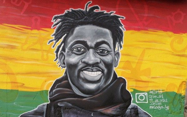 Εντυπωσιακό γκράφιτι κοσμεί τους τοίχους της Αντά Φοά στη μνήμη του Ατσού 