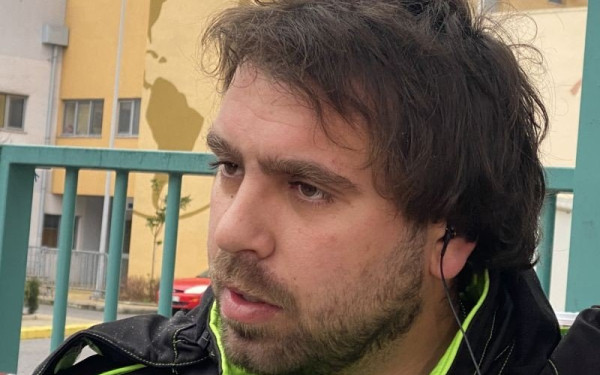 Τραγωδία στα Τέμπη: «Ζω από θαύμα, νόμιζα ότι θα καούμε ζωντανοί μέσα στο βαγόνι»