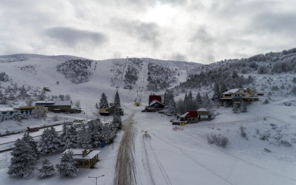 Προς ιδιωτικοποίηση των χιονοδρομικών κέντρων Σελίου και Βασιλίτσας;