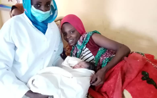 Παιδιά λίγων μηνών πεθαίνουν από την πείνα στο Σουδάν - Οι οργανώσεις επιλέγουν ποιο παιδί θα ζήσει