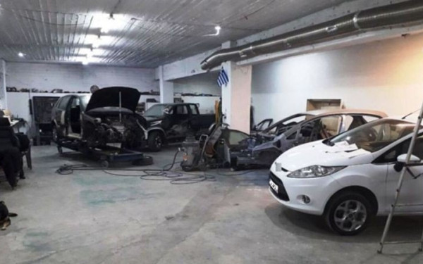 Συνελήφθησαν επ’ αυτοφώρω για απόπειρα διάρρηξης συνεργείου αυτοκινήτων στη Μενεμένη