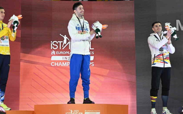 Συγκίνηση στην Κωνσταντινούπολη - Ο Εθνικός Ύμνος ακούστηκε χάρη στον Μίλτο Τεντόγλου (βίντεο)