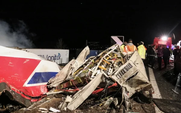 Τέμπη: Ο 20χρονος φοιτητής που έσωσε ζωές περιγράφει τις σκηνές αμέσως μετά το δυστύχημα (βίντεο)