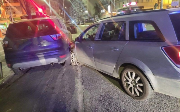  Τροχαίο ατύχημα με εμπλοκή τριών αυτοκινήτων στην ανατολική Θεσσαλονίκη (φωτ.)