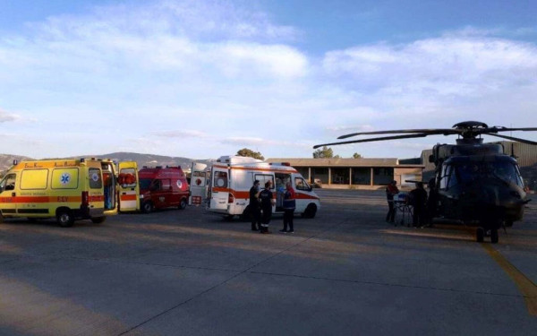 Αεροδιακομιδή για τη μεταφορά έξι παιδιών μεταναστών από τη Χίο στην Αθήνα