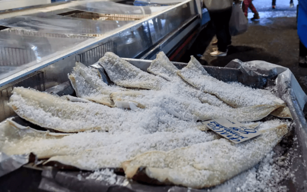 «Τσουχτερή» η τιμή του μπακαλιάρου για την 25η Μαρτίου 