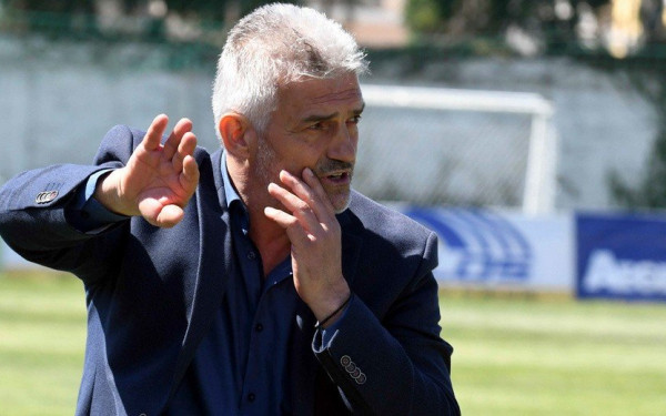 «Δεν υπάρχει φαβορί στα πλέι οφ, όπλο για την κάθε ομάδα η έδρα της»: Οι εκτιμήσεις του Σάκη Τσιώλη για τον φετινό πρωταθλητή