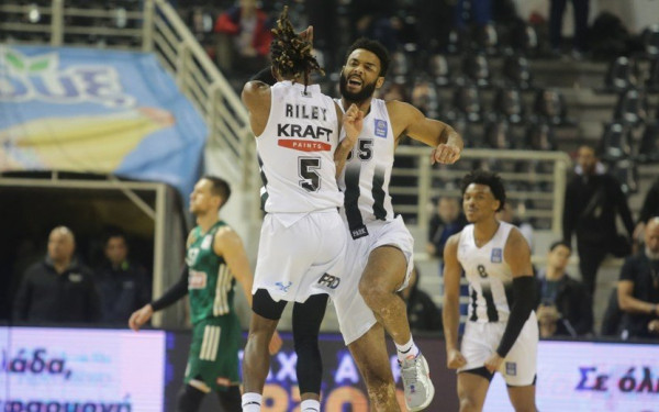 Μπάσκετ: Θρίαμβος του ΠΑΟΚ επί του Παναθηναϊκού μετά από οκτώ χρόνια (βίντεο)