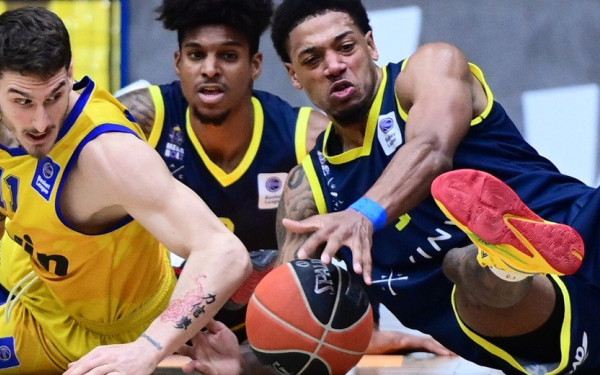 Μπάσκετ: Μάχη Περιστερίου και ΑΕΚ για την τρίτη θέση (βίντεο)