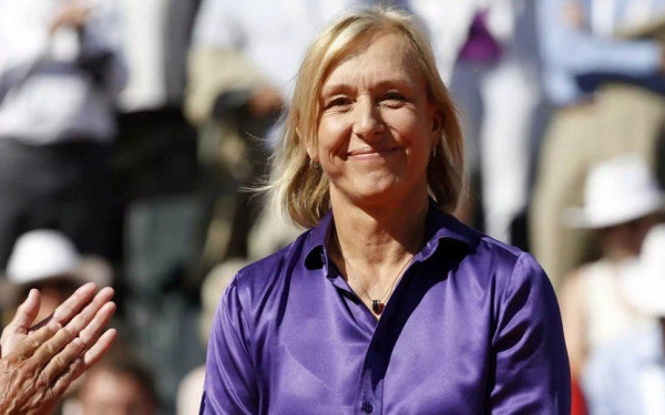 Συγκινεί η Ναβρατίλοβα για τη μάχη της με τον καρκίνο: «Σκεφτόμουν ότι δεν θα ξανακάνω Χριστούγεννα» (βίντεο)