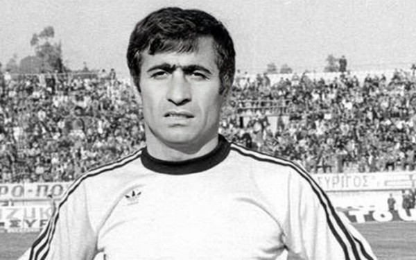 Πέθανε ο σπουδαίος Μίμης Παπαϊωάννου (βίντεο)