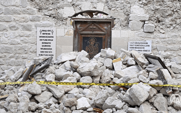 Σεισμός στην Τουρκία: Πάνω από 48.000 οι νεκροί - Χτίζουν πόλεις από κοντέινερ