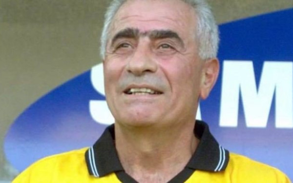 Την Παρασκευή το τελευταίο αντίο στον Μίμη Παπαϊωάννου - Σε λαϊκό προσκύνημα η σορός του