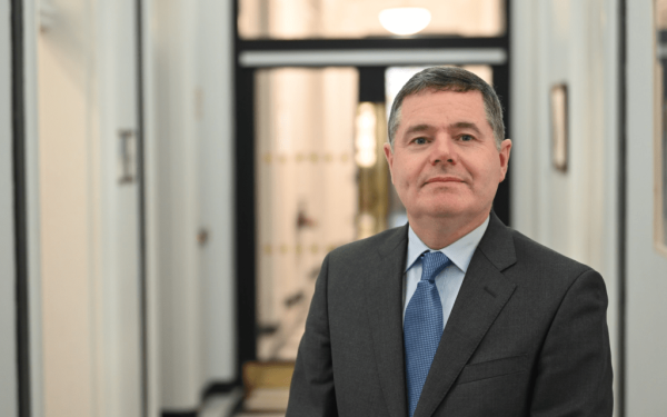 Στην Ελλάδα ο Π. Ντόναχιου: «Χαιρετίζω την πρόοδο που σημείωσε η χώρα τα τελευταία χρόνια»