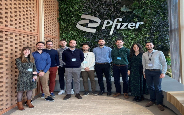 Pfizer και ΑΠΘ ενώνουν τις δυνάμεις τους: Οι ασθενείς σε πρώτο πλάνο
