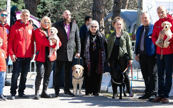 Ο θεσμός των σκύλων-οδηγών στο επίκεντρο μίας ξεχωριστής εκδήλωσης στους πρόποδες του Ολύμπου