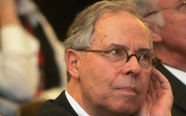 Πέθανε ο καθηγητής Σπύρος Σημίτης, αδελφός του πρώην πρωθυπουργού