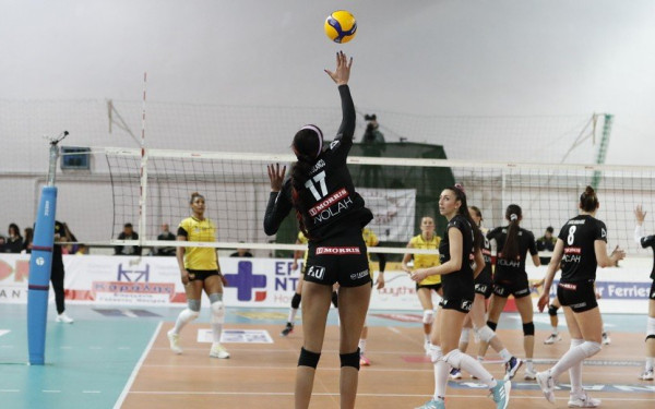 Κύπελλο βόλεϊ γυναικών: Ήττα του ΠΑΟΚ από την ΑΕΚ και αποκλεισμός από τον τελικό (βίντεο)