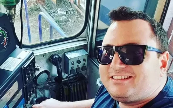 Τέμπη: «Ποιος μίλησε για τον γιο μου;» - Το παράπονο του πατέρα του μηχανοδηγού (βίντεο) 