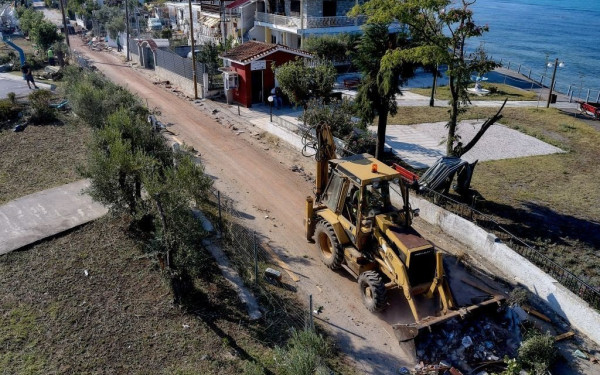 Χαλκιδική: «Πυρετός» εργασιών σε εξοχικά και τουριστικά καταλύματα ενόψει Πάσχα - Μαζική κάθοδος την 25η Μαρτίου