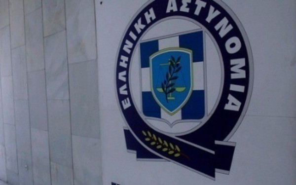 ΕΛΑΣ: Εξαρθρώθηκε κύκλωμα πλαστογραφίας ταξιδιωτικών εγγράφων - Είχαν έτοιμο «υλικό» 600.000 ευρώ