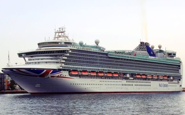 Χανιά: Στη Σούδα το κρουαζιερόπλοιο «Azzura», με 2.635 επιβάτες