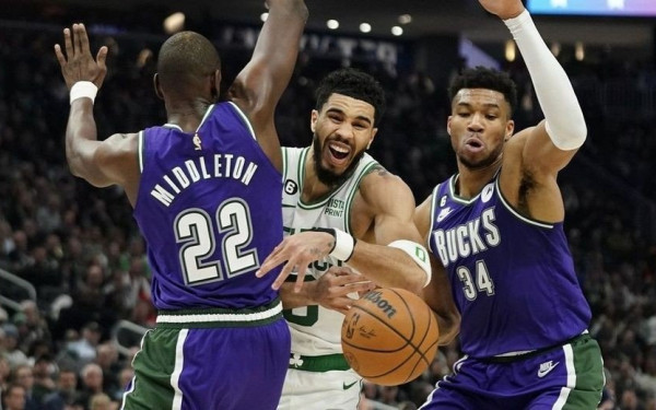 ΝΒΑ: Αδιανόητος διασυρμός για τους Μιλγουόκι Μπακς (βίντεο)