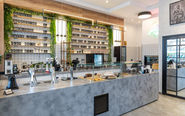 Στα «Coffee Rawsters» ο καφές μετατρέπεται σε τέχνη κι η απόλαυση του σε ιεροτελεστία