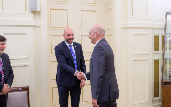 Συνάντηση Ν. Δένδια με τον δήμαρχο Αμμοχώστου