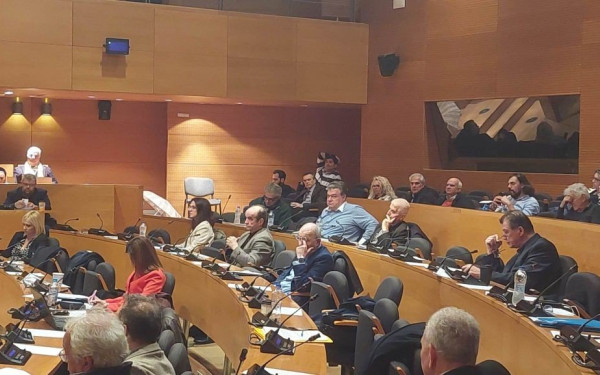 Δήμος Θεσσαλονίκης: Απορρίφθηκε ψήφισμα κατά της ιδιωτικοποίησης του νερού 