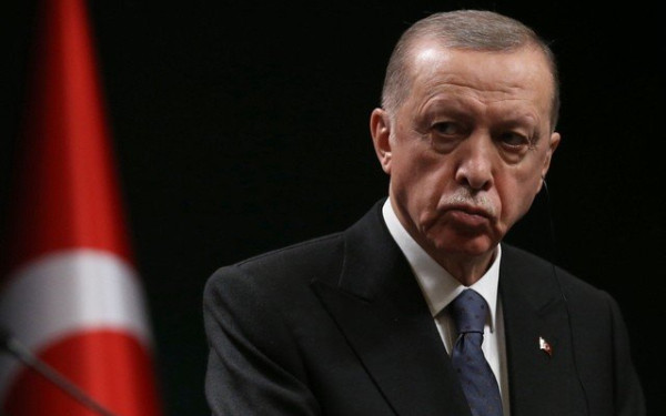 Πίσω από τον Κιλιτσντάρογλου και σε νέα δημοσκόπηση ο Ερντογάν