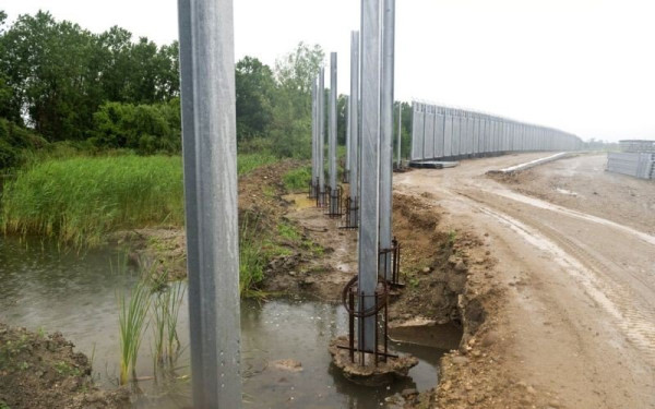 Πρ. Συνοριοφυλάκων: Η Ελλάδα προετοιμάζεται για έναν υβριδικό πόλεμο - Ο φράχτης διασφαλίζει τα σύνορα (βίντεο)